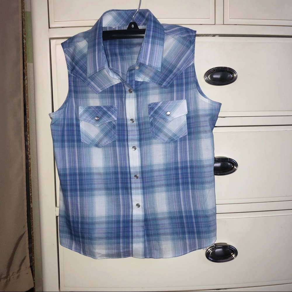 Sleeveless purple stripped button down shirt